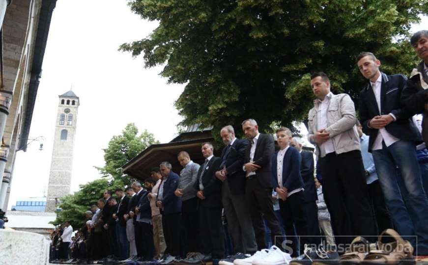 Muslimani širom BiH s radošću dočekali Ramazanski bajram
